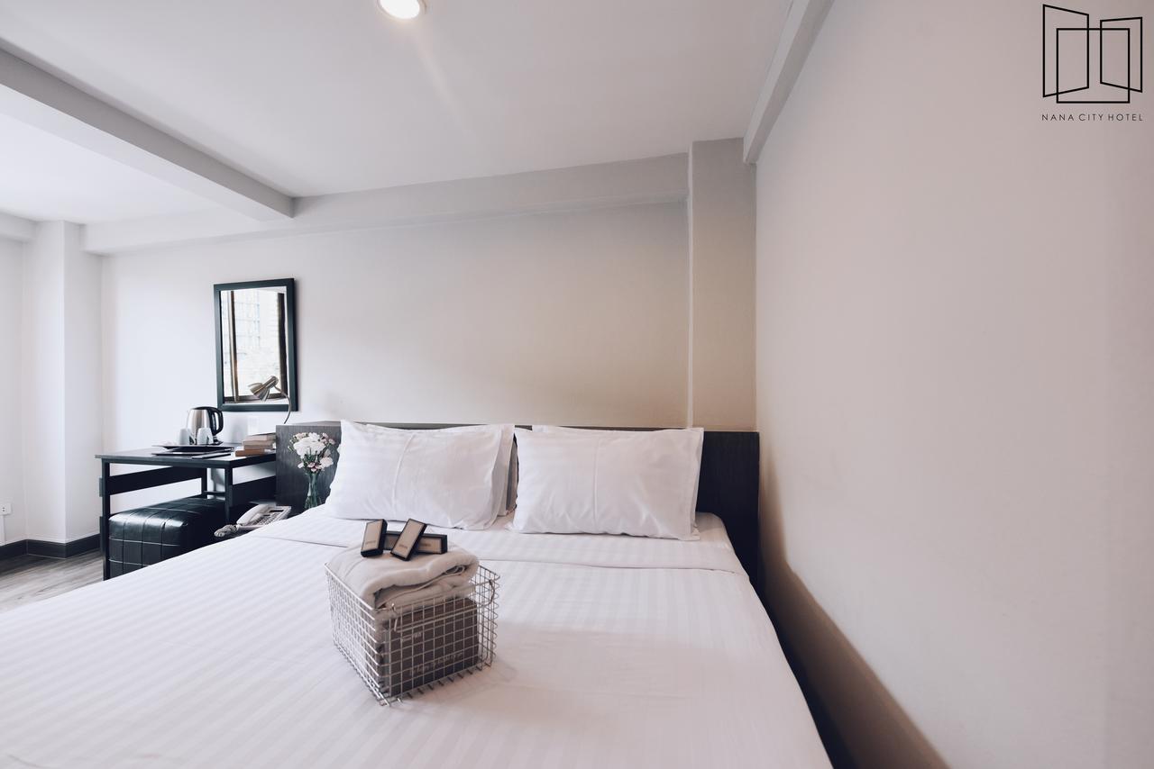 Nana City Hotel Bangkok Bagian luar foto